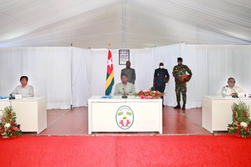 S&eacute;minaire gouvernemental sur fond de propagande, de copinage et de gabegie : Au nom de la Feuille de route gouvernementale, la pagaille en continu