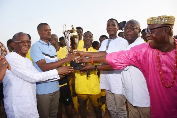 9&egrave;me  &eacute;dition du Tournoi de la R&eacute;v&eacute;lation : Acad&eacute;mie Swallows de Togoville, Champion